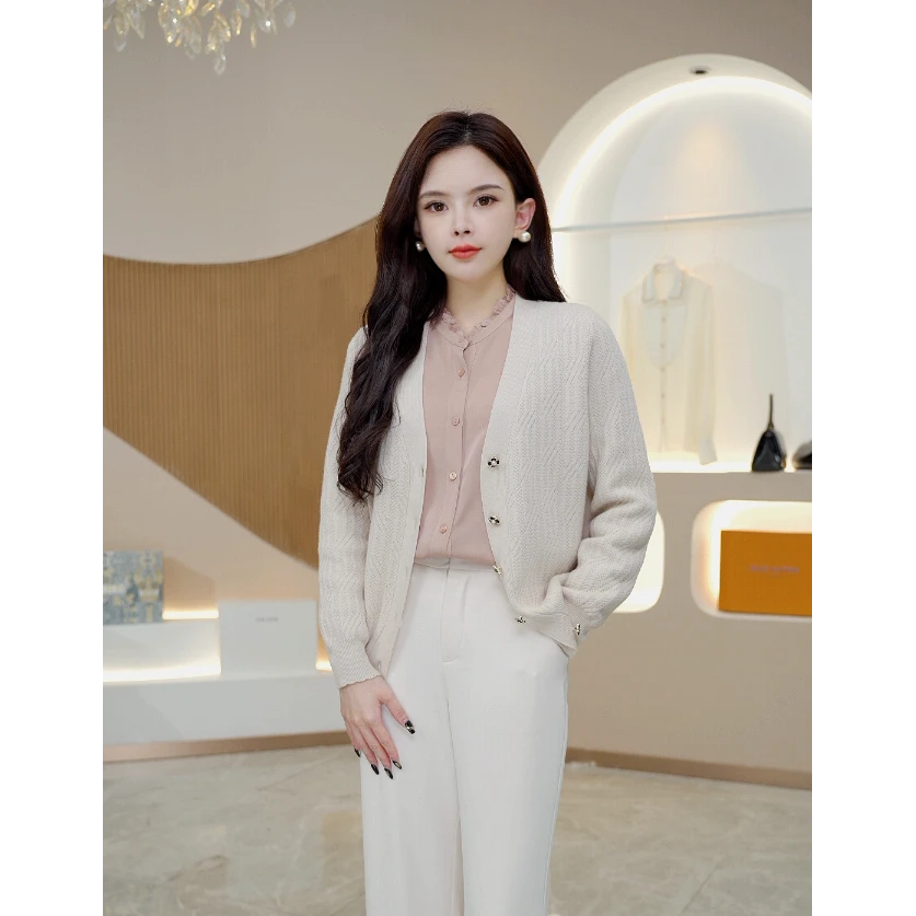 2023秋季新款羊毛衫V领针织开衫女宽松显瘦羊毛外套Y9259