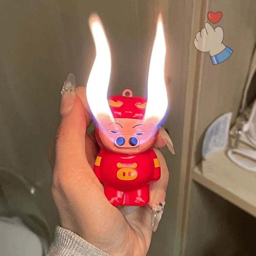 网红猪猪侠双火创意打火机小巧耐用可爱卡通个性送男友转动潮A681