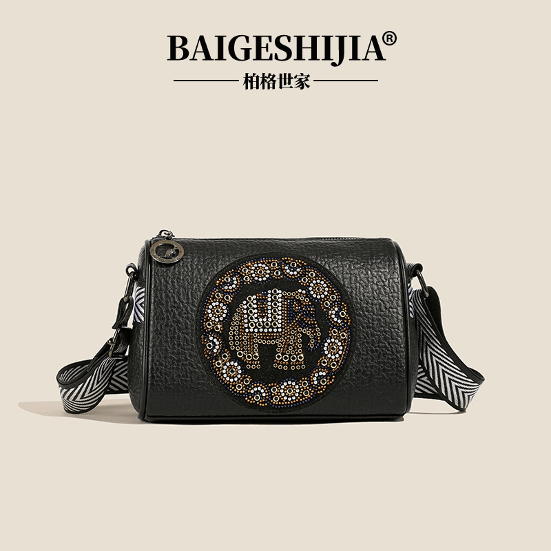 mengdidaishu/梦蒂袋鼠 轻奢百搭休闲复古女士肩包小众时尚印花重工潮流镶钻单肩斜挎黑色