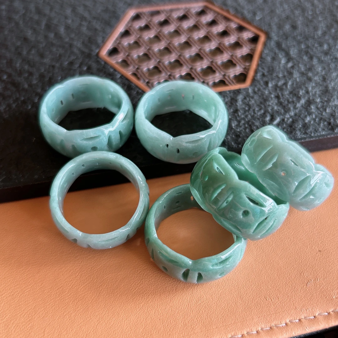 满色糯冰种翡翠老坑镂空钱币戒指天然A货玉古币指环 多样性发其一