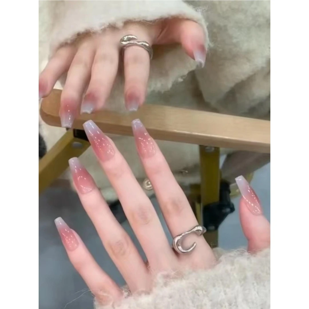 【手工美甲】腮红晕染好显气质 显白清冷感穿戴甲 指甲贴片