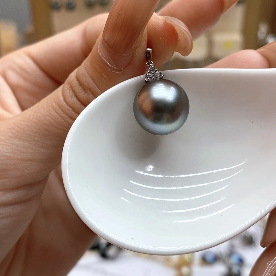 海水珍珠颈饰18K金镶嵌
