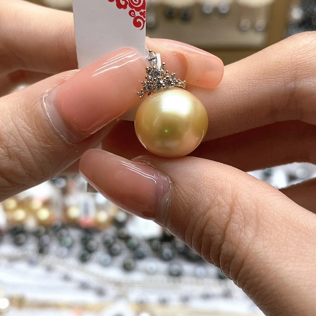 海水珍珠颈饰18K金镶嵌