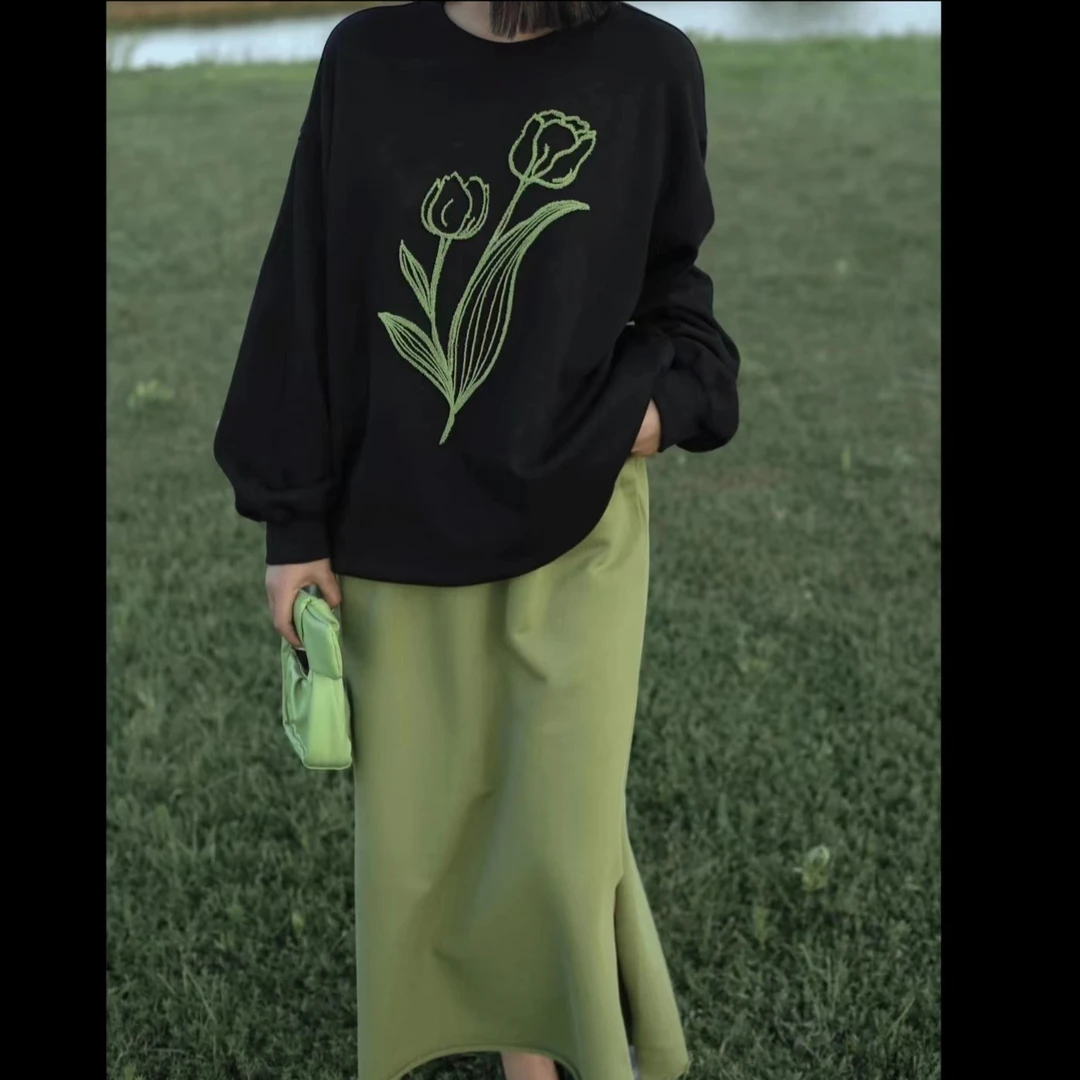 2024新款秋冬刺绣重工立体感花朵休闲卫衣女松紧腰半裙两件套装