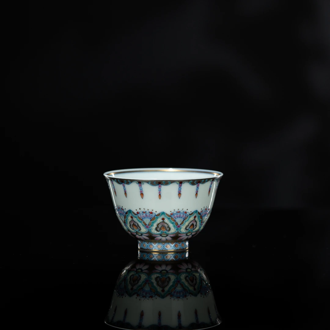 【冉月观隐】斗彩桃心莲瓣纹杯 90cc 瓷器茶周边