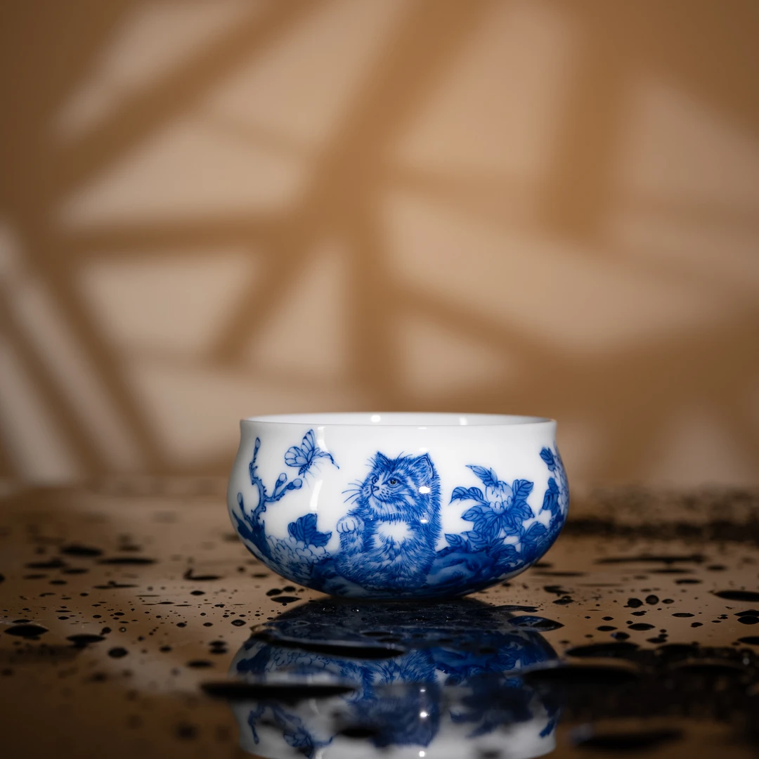 画堂春 单猫束口杯（牡丹花蝶）89CC 手工手绘茶具 htc252