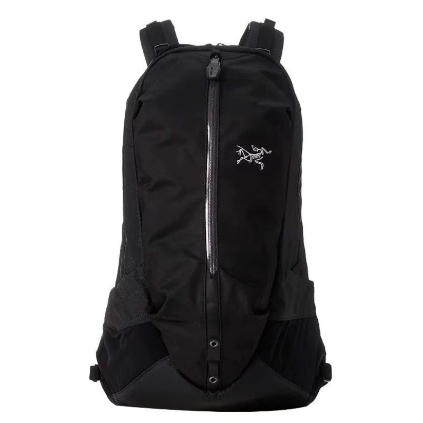 始祖鸟 ARRO 22 男女通用运动户外登山拉链开合双肩包碳黑色正品