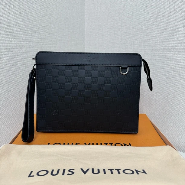 99新 LouisVuitton/路易威登 新款芯片款98新皮棋盘手包