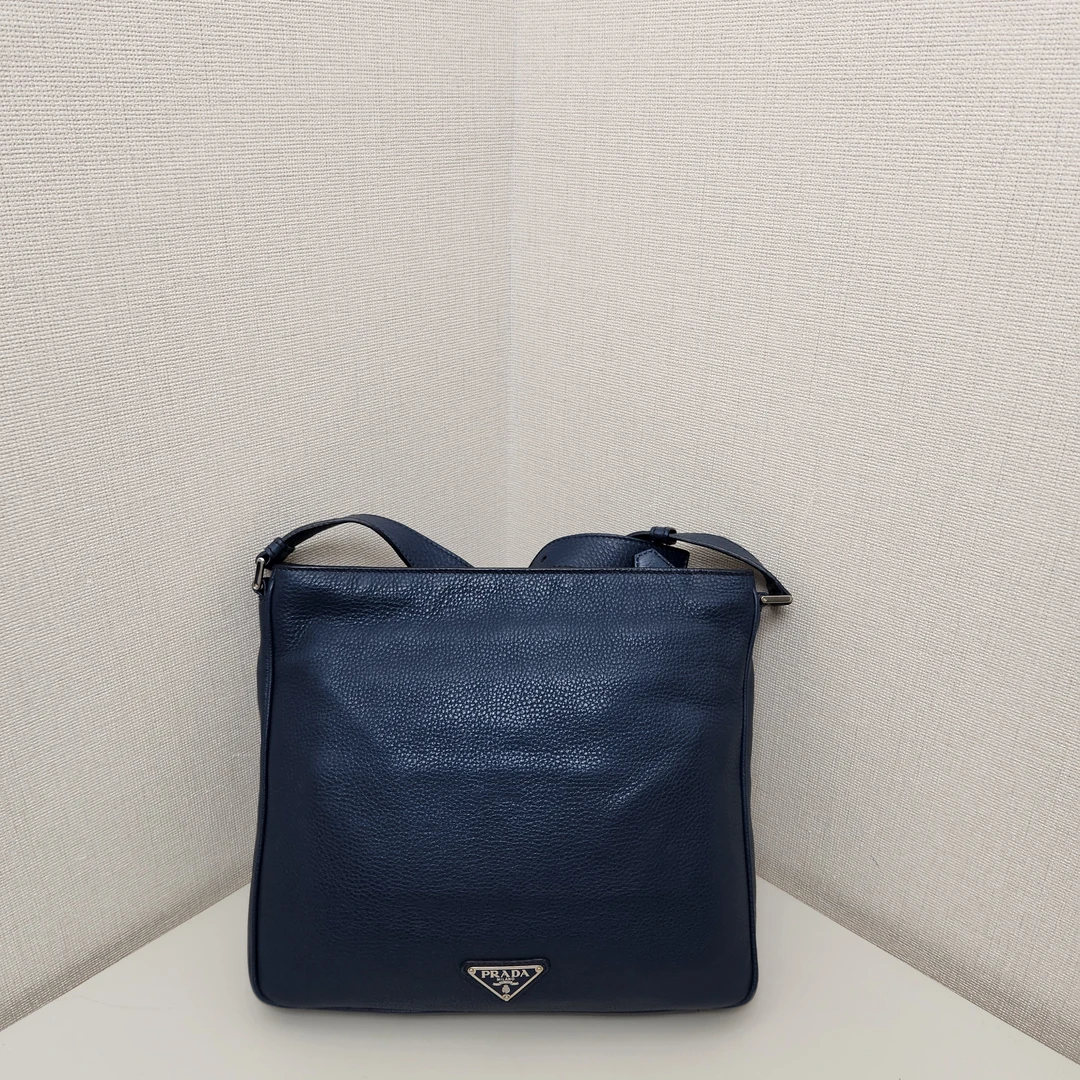 95新 Prada/普拉达 荔枝皮单肩包