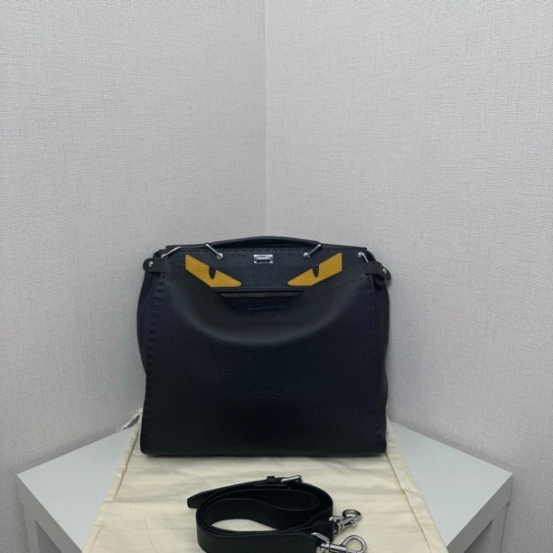 95新 FENDI/芬迪 红雷同款小怪兽单肩包