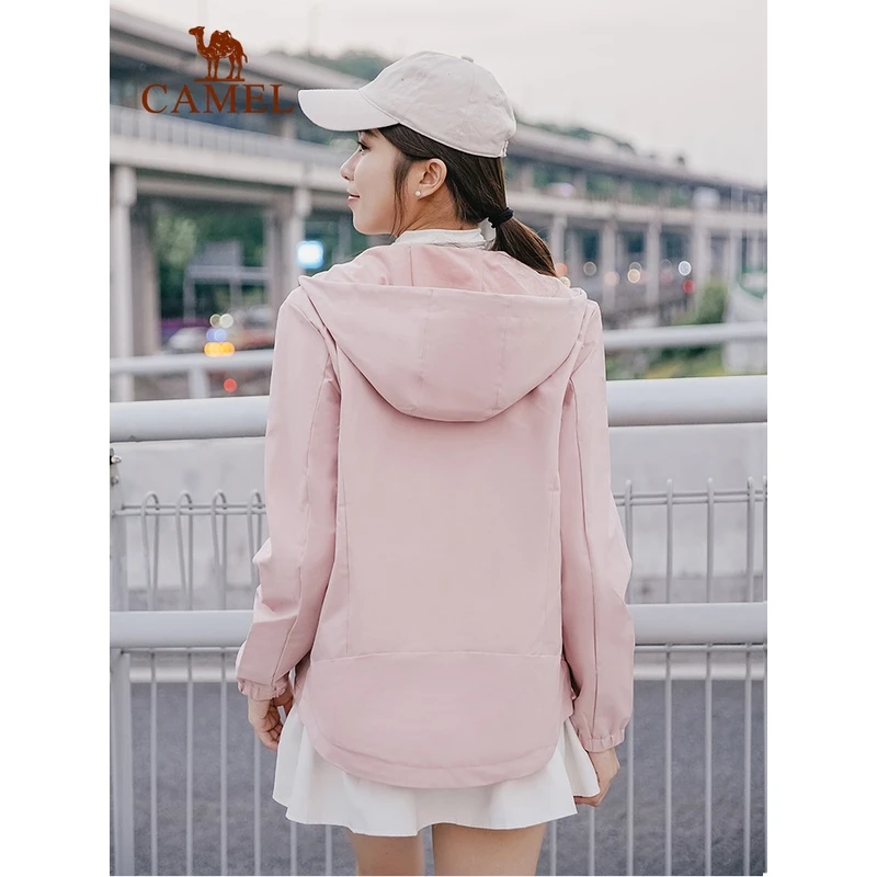 骆驼运动外套女风衣茄克休闲加绒保暖2023春季新款防风夹克上衣女