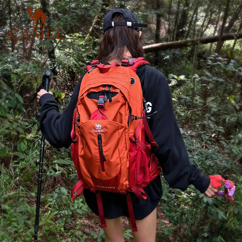 骆驼户外登山包大容量新款专业徒步防水旅行旅游包双肩包QJ111