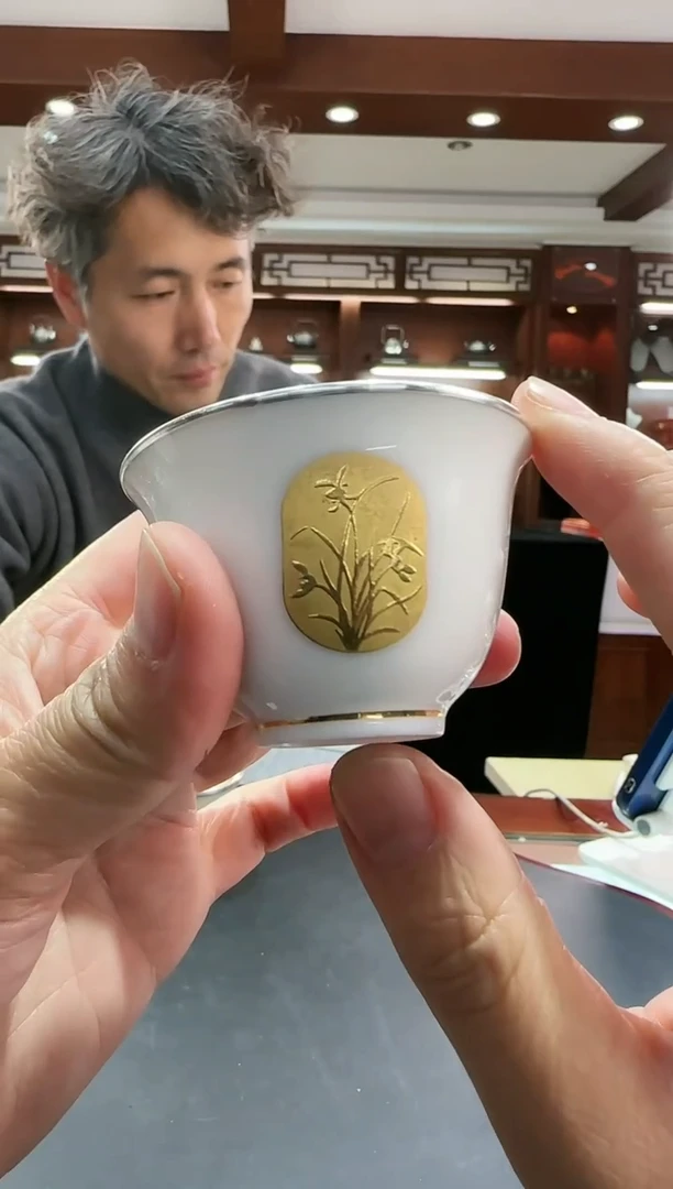 【闪购商品】足银999兰花瓷包银杯