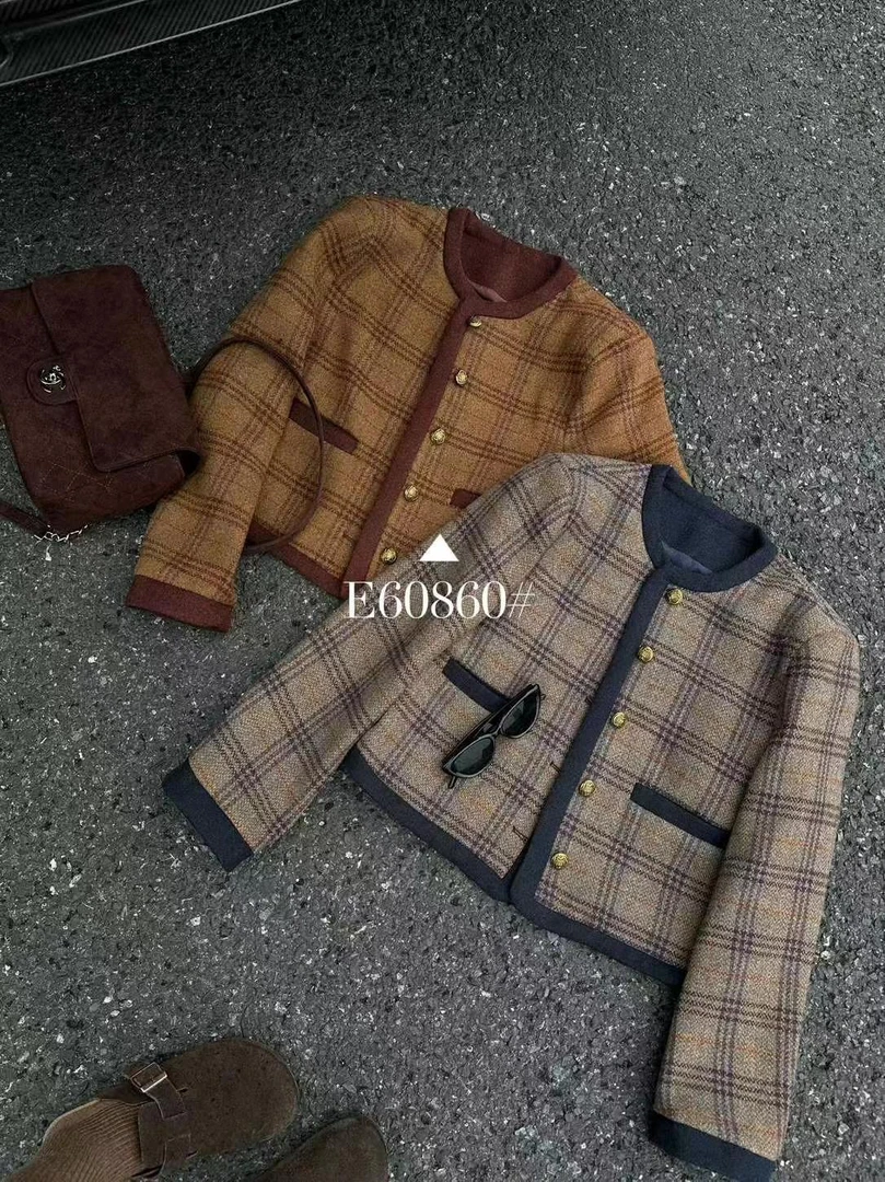 V家 60860高级感格子小香风外套