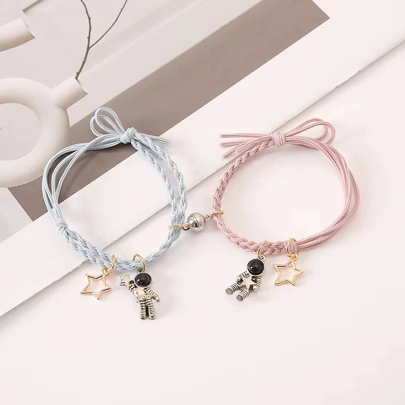 合金手链 ins手链太空人编织情侣相吸小皮筋宇航员手链情侣款网红