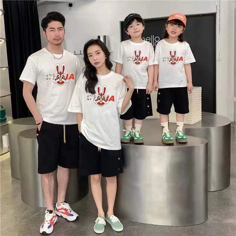 【2023新年款】兔年国潮圆领情侣亲子印花短袖上衣小衫