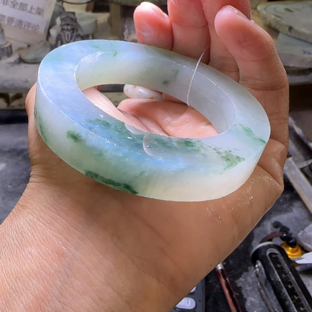 定制翡翠翡翠未镶嵌秀****饰