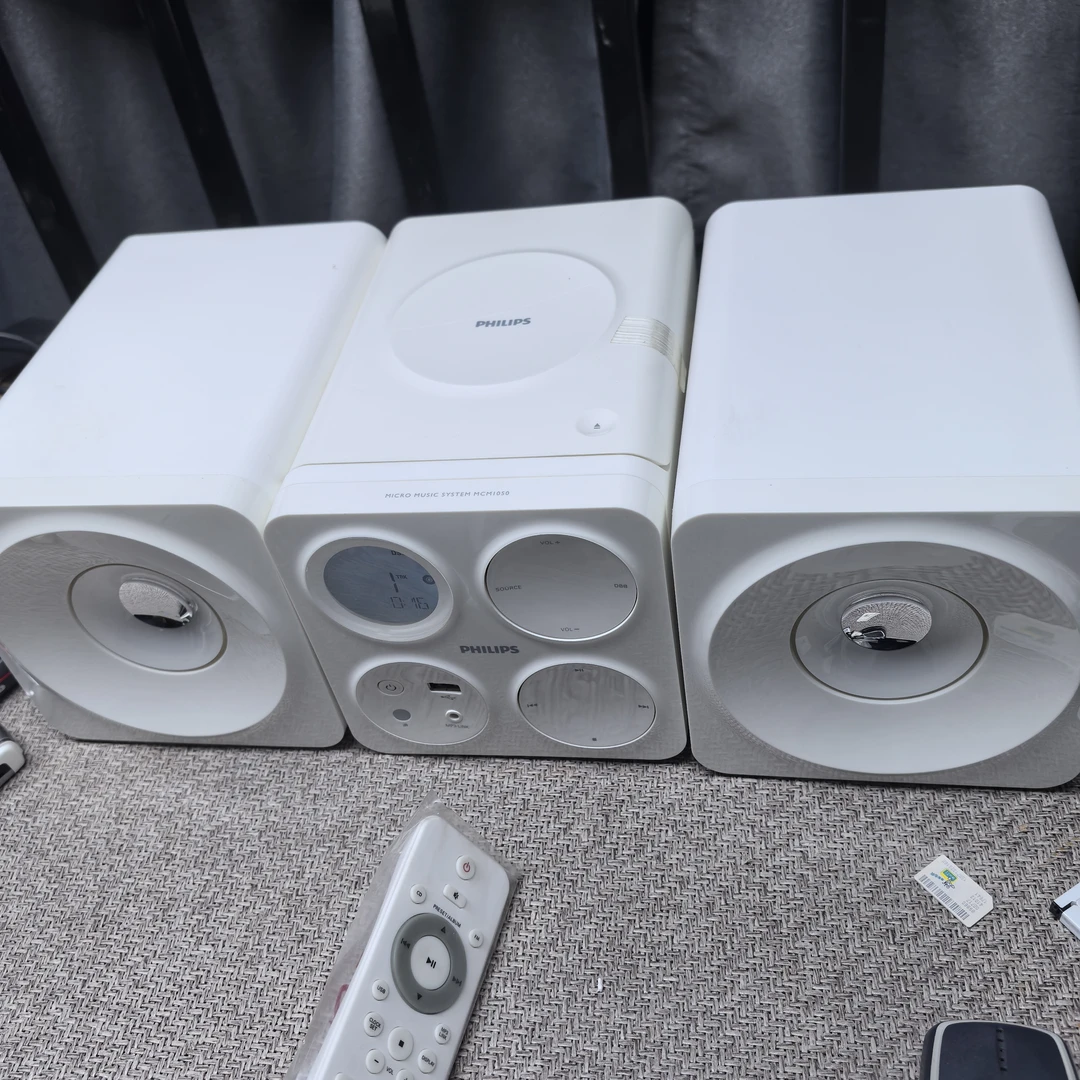 99新 Philips/飞利浦 MCM1050 库存未用 全套 成色新 组合音响