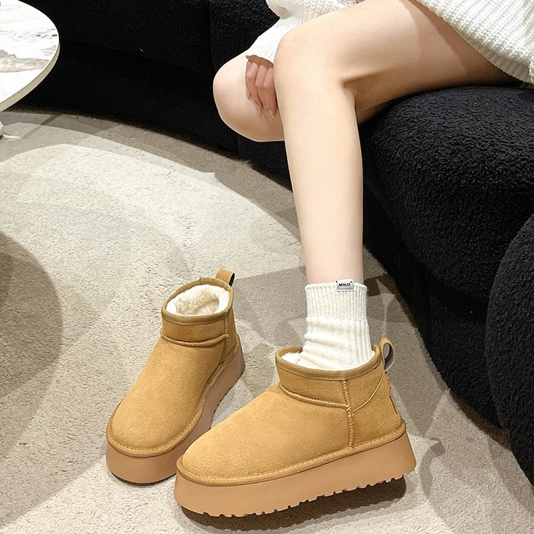 2024厚底松糕周冬雨同款加绒保暖加厚皮毛一体雪地靴短筒