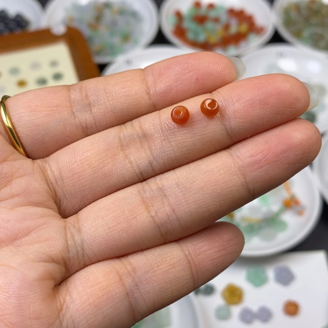 【闪购商品】翡翠颈饰未镶嵌棠*?