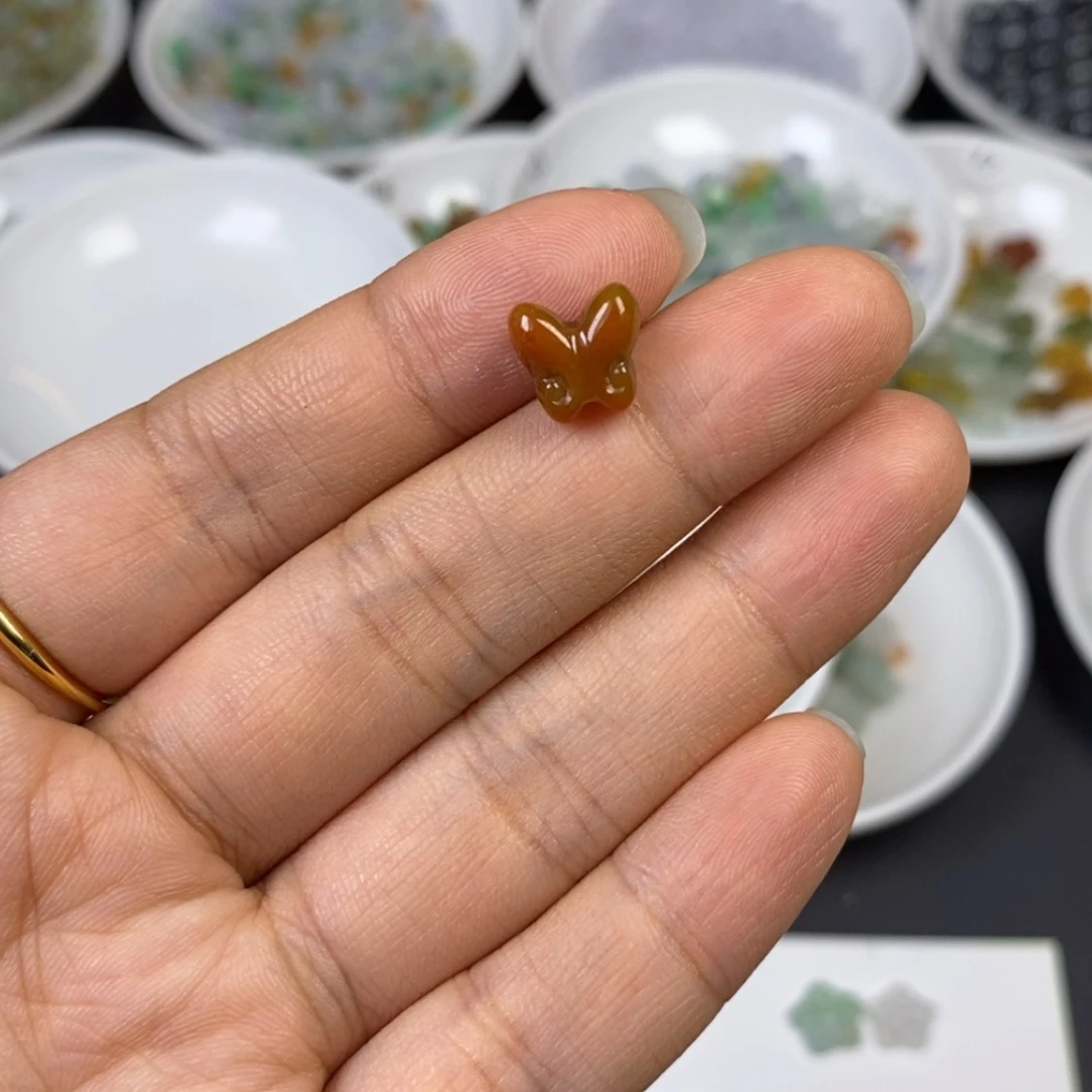 【闪购商品】翡翠颈饰未镶嵌小*