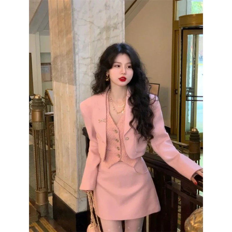 2024小香风套装女秋季新爆款时尚减龄西装短外套辣妹马甲半身裙子