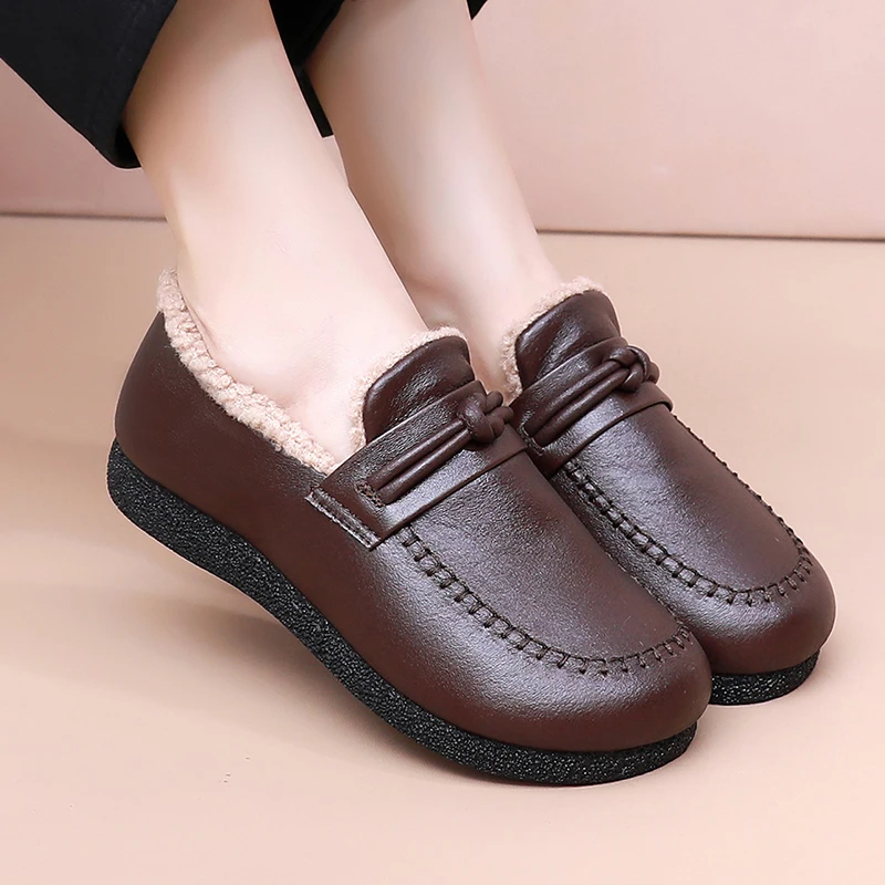 冬季新款加绒加厚棉鞋女防滑保暖中老年一脚蹬舒适软底休闲妈妈鞋