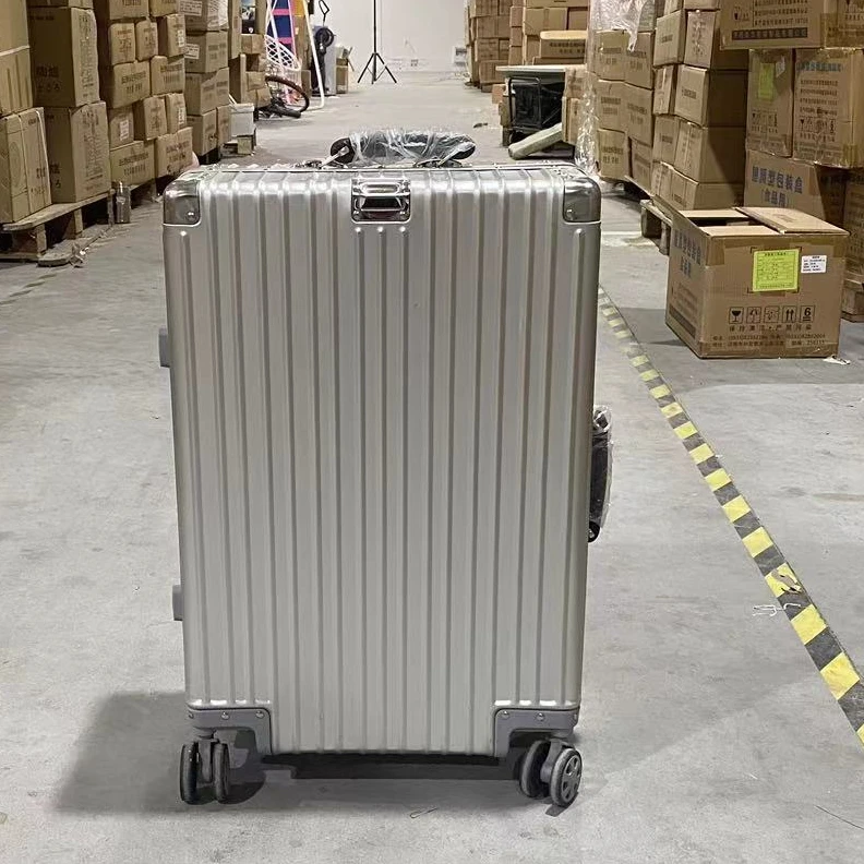 【粉丝福利】24寸高颜值行李箱旅行箱KX