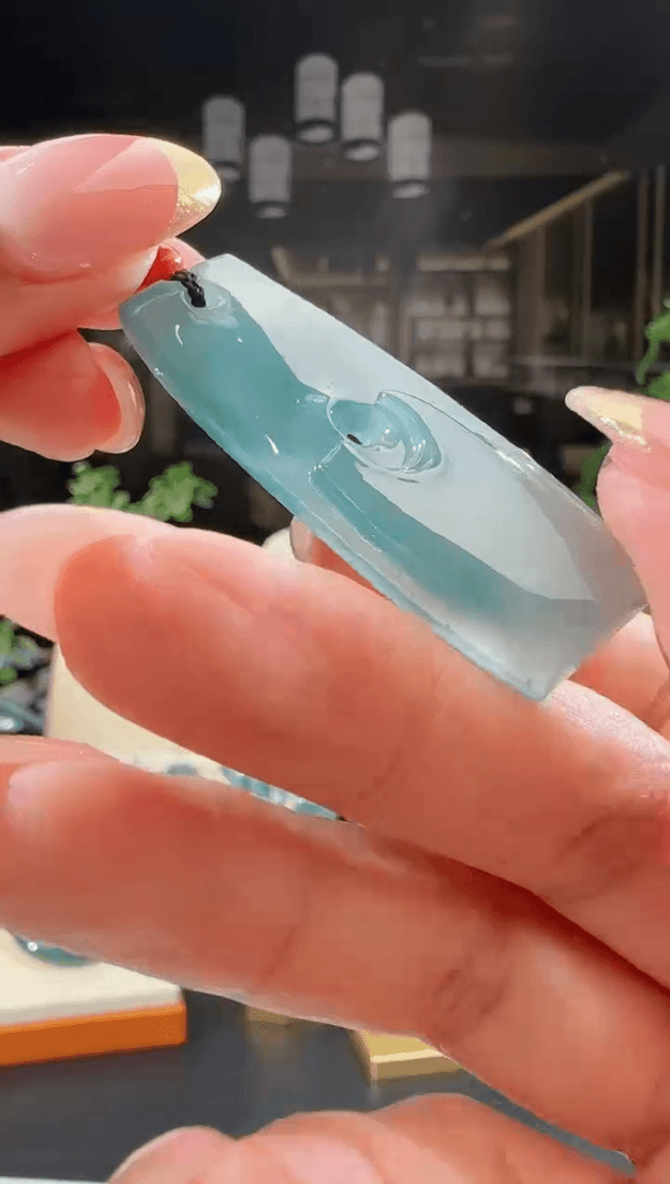 【闪购商品】翡翠吊坠(不含链)未镶嵌形意