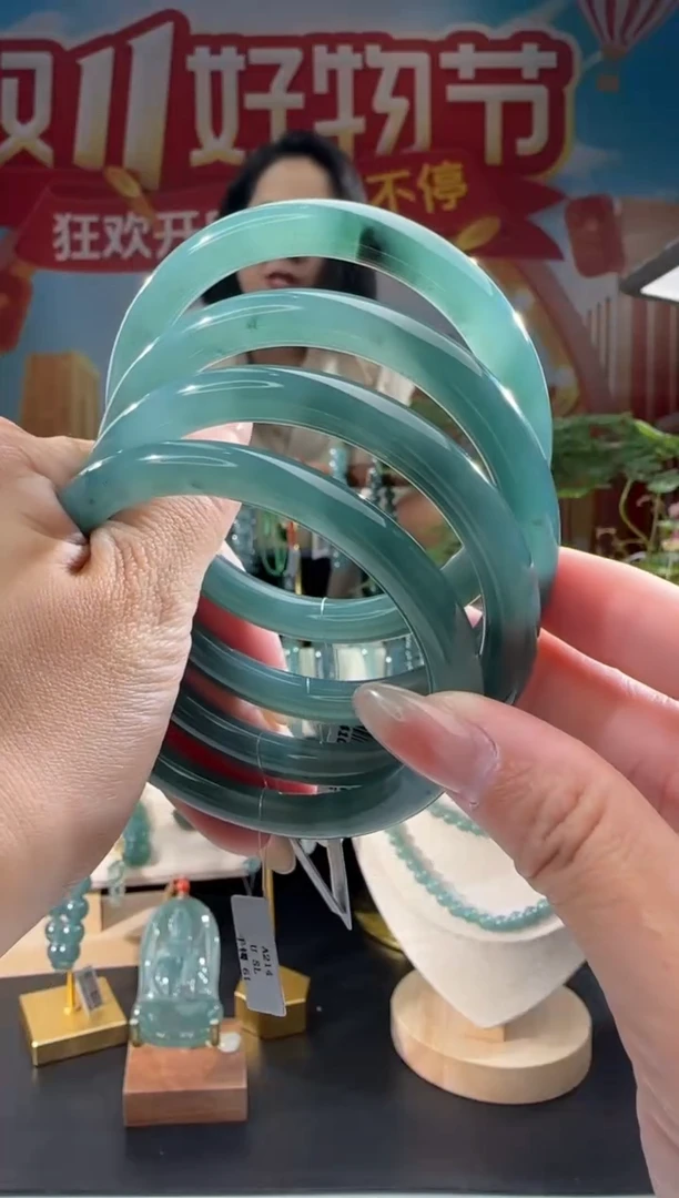 【闪购商品】定制翡翠手镯圆条未镶嵌圈口可选多样性发一