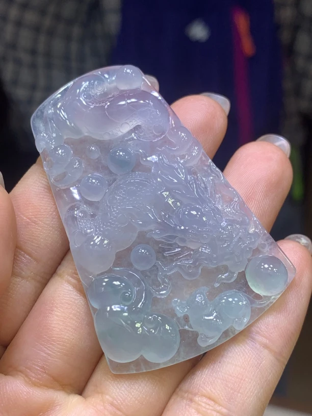 缅甸翡翠A货，种好龙牌～