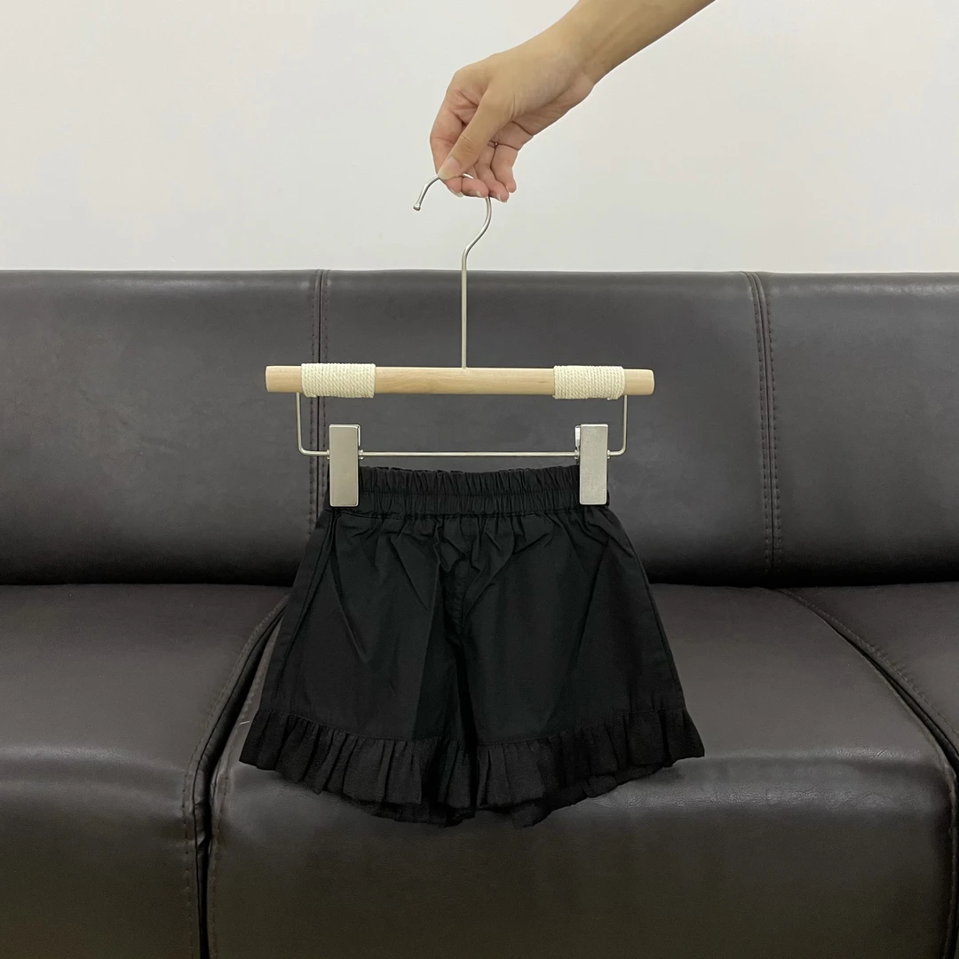 HaoKan* 女宝黑色木耳边拼接短裤 1065