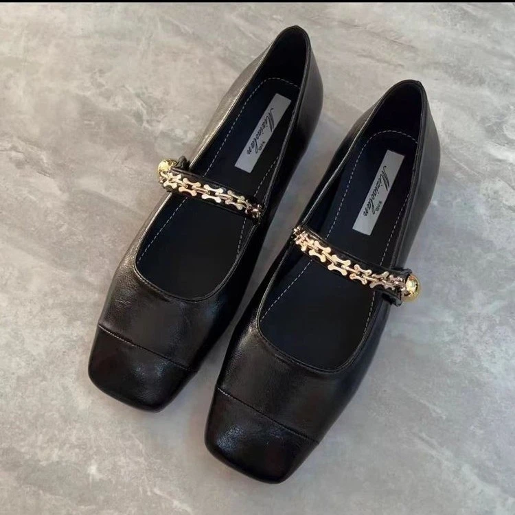 一字扣棕色单鞋女新款2025夏季平底鞋子法式小香风方头玛丽珍女鞋