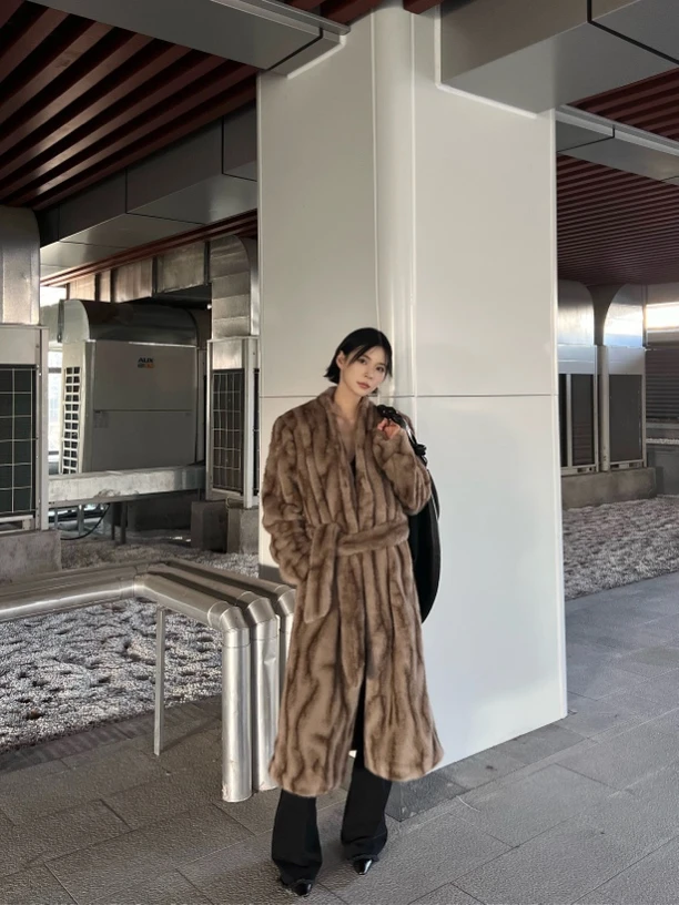 SOLSOL买手店LEEWEI设计师品牌24环保皮毛一体长外套