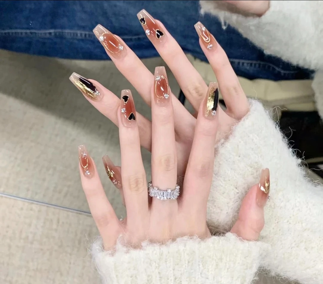 【爱心美拉德】纯手工穿戴甲高级轻奢穿戴式美甲贴长款显白百搭美甲