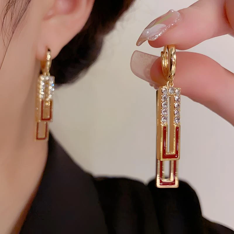 铜合金耳饰 A38~轻奢高级感长条形满钻耳扣小众设计感百搭耳环