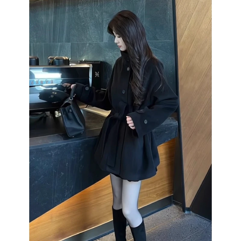胖mm气质高级感收腰小个子毛呢外套女冬大码加厚黑色短款呢子大衣