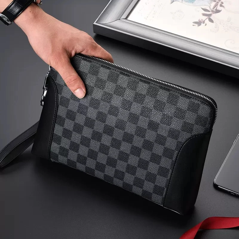 男士手拿包商务休闲手抓包大容量夹包时尚密码锁手包潮流棋盘格