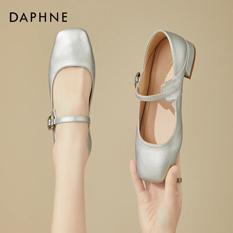 达芙妮银色方头玛丽珍鞋女2025春季新款一字带浅口温柔风气质单鞋