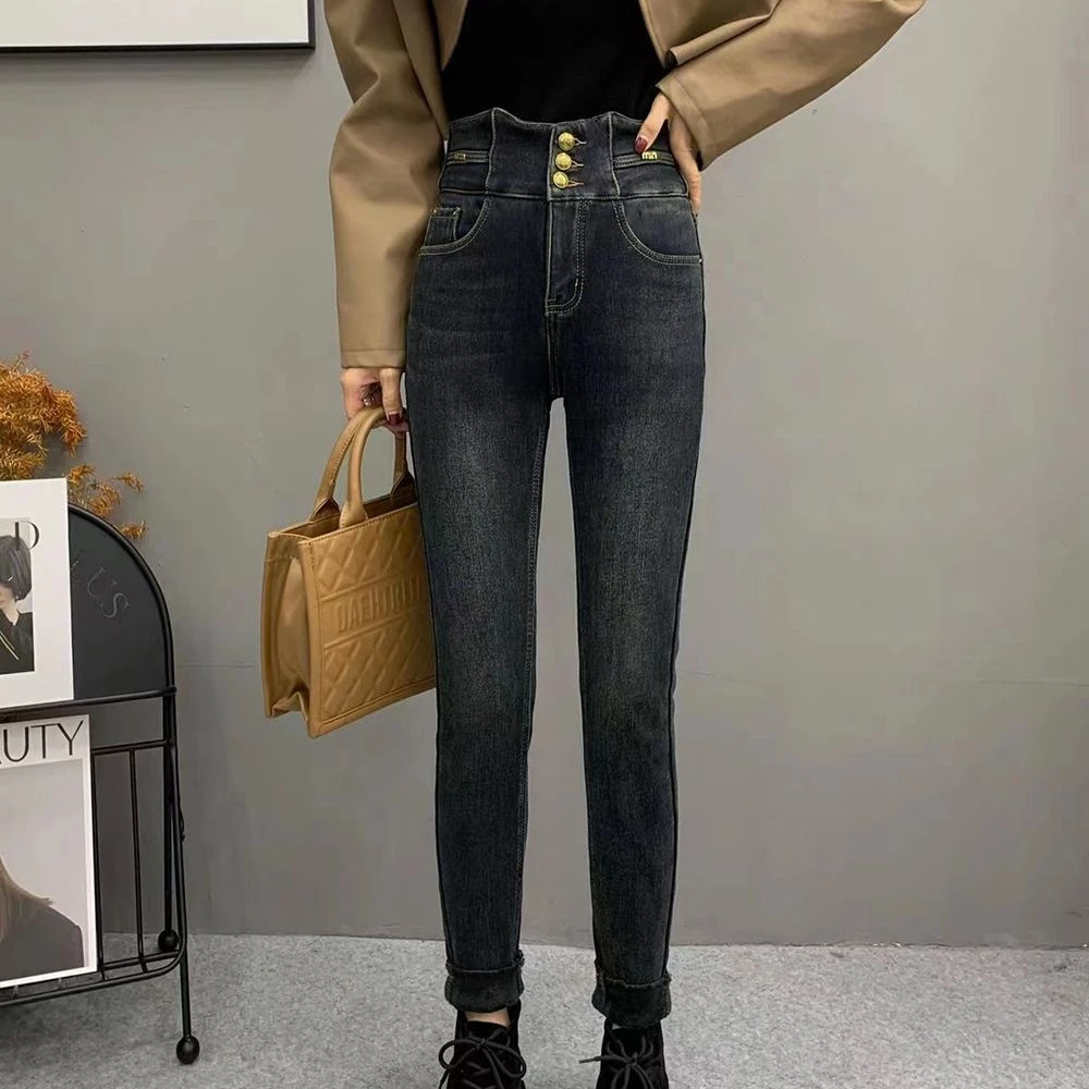 X24531【上新】加绒加厚设计感三排扣高腰百搭小脚牛仔裤显瘦黑灰3D