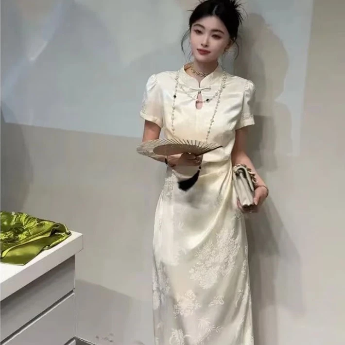 605女装连衣裙气质洋气时尚复古提花网红白色