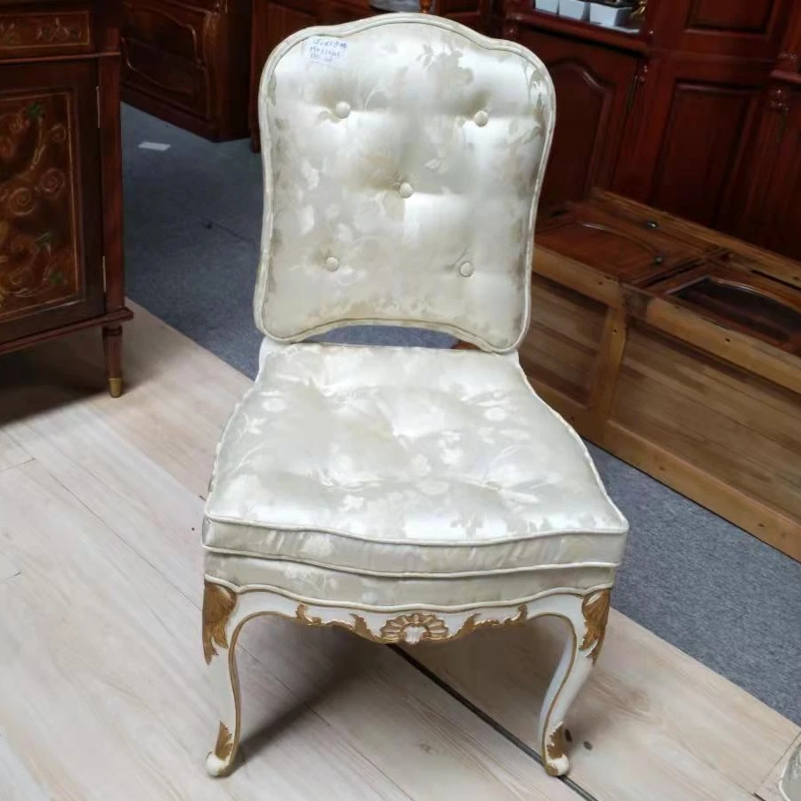 法国  VF   CFC83  餐椅  59*55*105 瑕疵