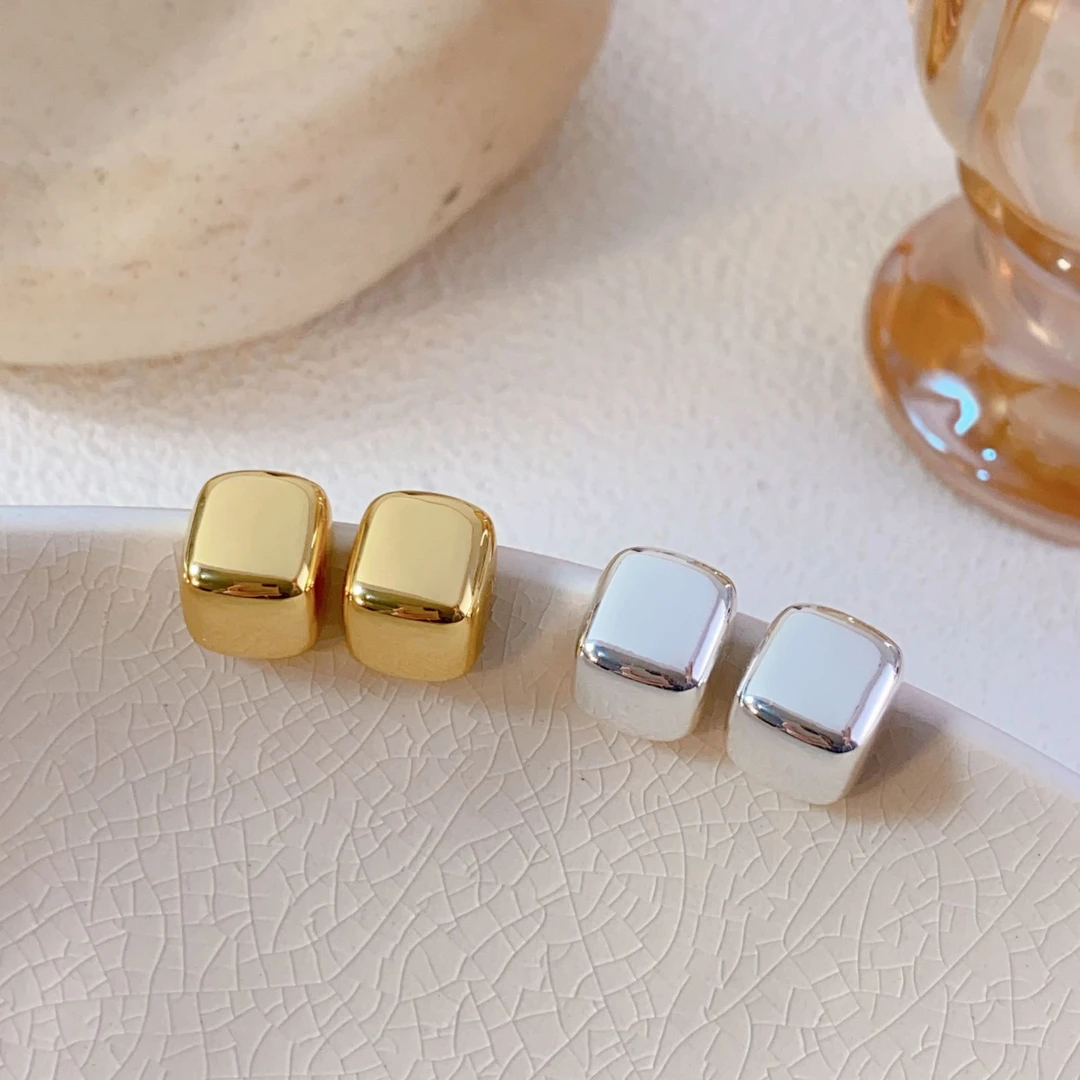 合金耳饰 铜镀真金几何方形金属亮面极简耳环新款轻奢高级感耳钉