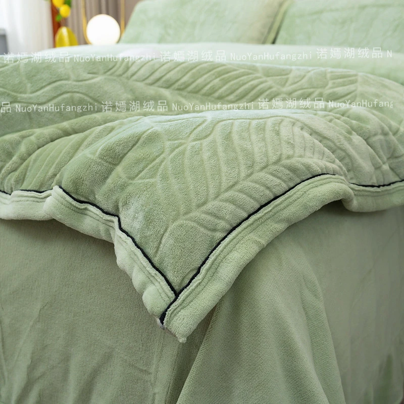 A类冬季立体浮雕绒加厚牛奶绒三件套双面绒被套床上用品工艺款