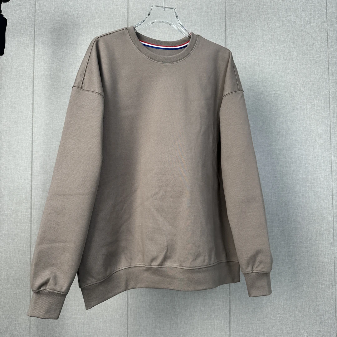 卡其色高克重净版圆领卫衣