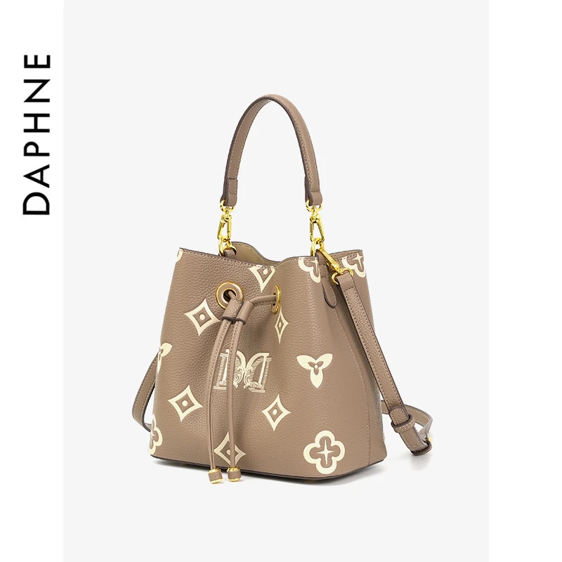 达芙妮Daphne时尚百搭印花单肩包斜挎水桶包10360