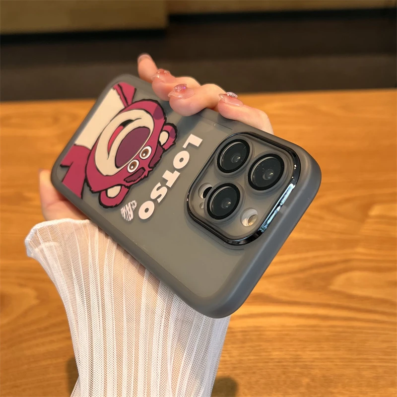 透黑英文草莓熊苹果15壳新款iphone15promax高级感15苹果手机壳女