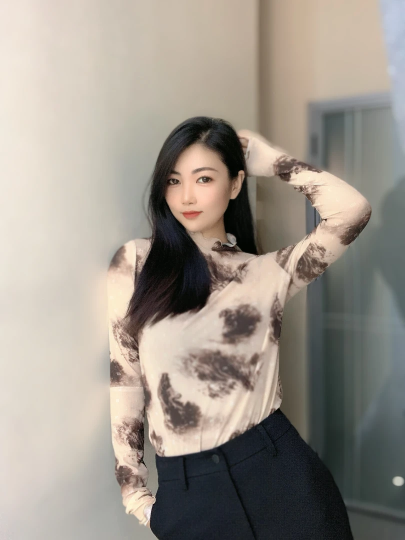 〖荷贝俪〗时尚百搭衫