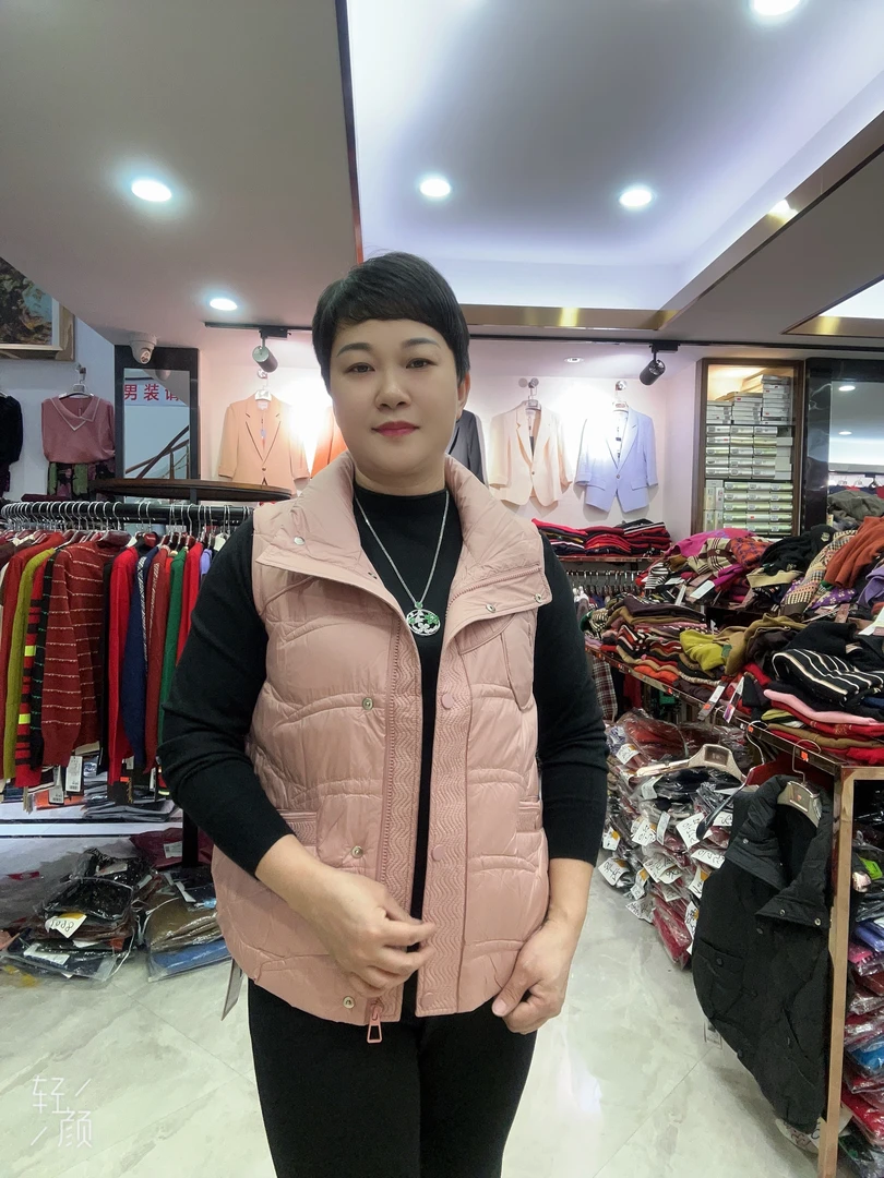 【燕珍时装】2024冬季新款84111时尚百搭休闲气质马甲