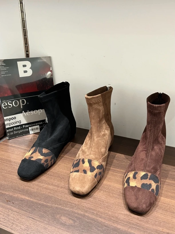 超火的豹纹拼接短靴～超级韩H508